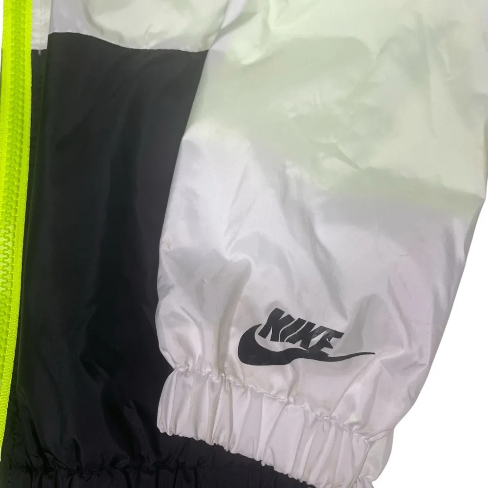 Nike Windbreaker
